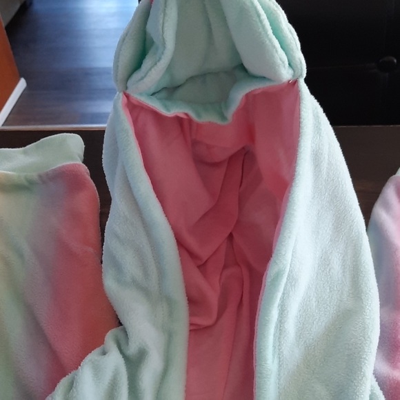 Unicorn onsie!! - Picture 3 of 4